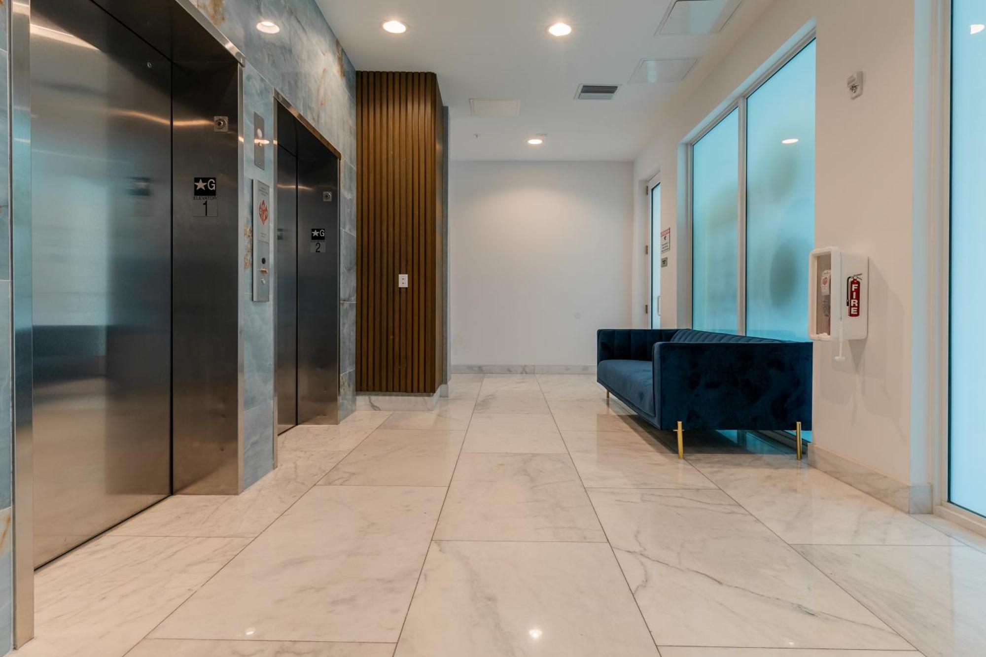 Miami Wood Apart Hotel New 2024 - Private Terrace - Free Garage - Beach 5 Min ฮอลลีวูด ภายนอก รูปภาพ